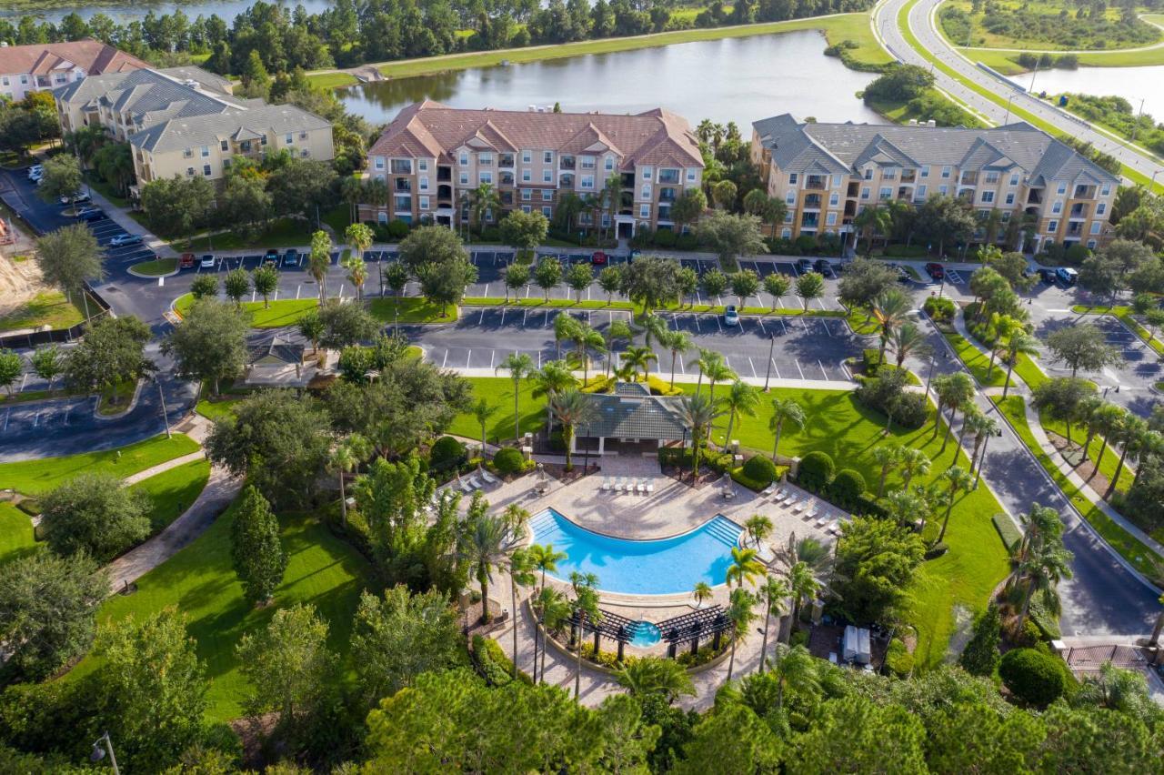Magnificent 2 Bedroom Vista Cay 107