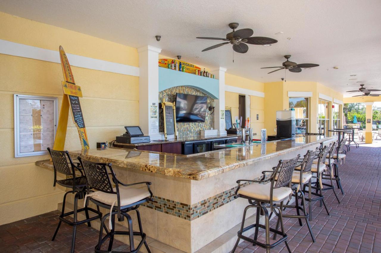 Magnificent 2 Bedroom Vista Cay 107