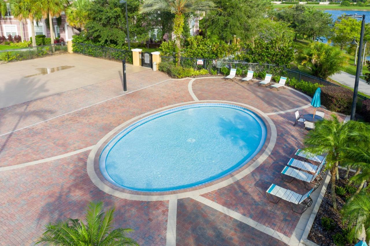 Magnificent 2 Bedroom Vista Cay 107 * Orlando