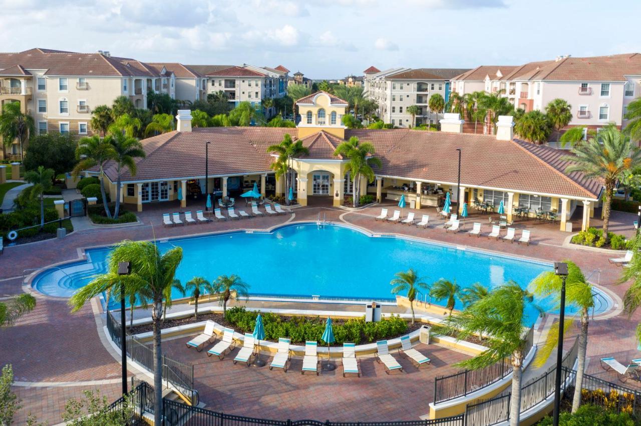 Magnificent 2 Bedroom Vista Cay 107